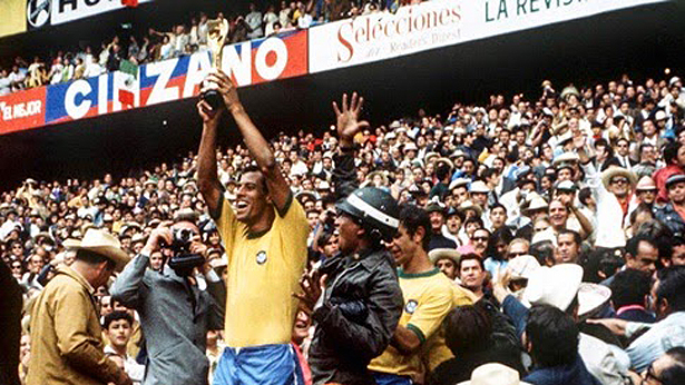 Carlos Alberto Torres y otros cuatro defensores «Peles»