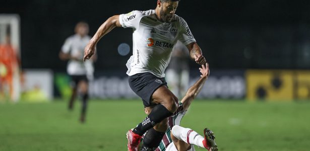 O apito pode até tentar, mas não vai conseguir tirar o título do Galo! - Vimarsana News